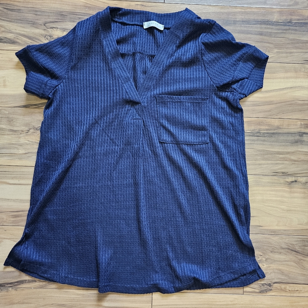 Entro V Neck Navy Blue Knit Textured Pocket Top Small